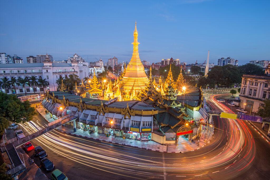 พม่า